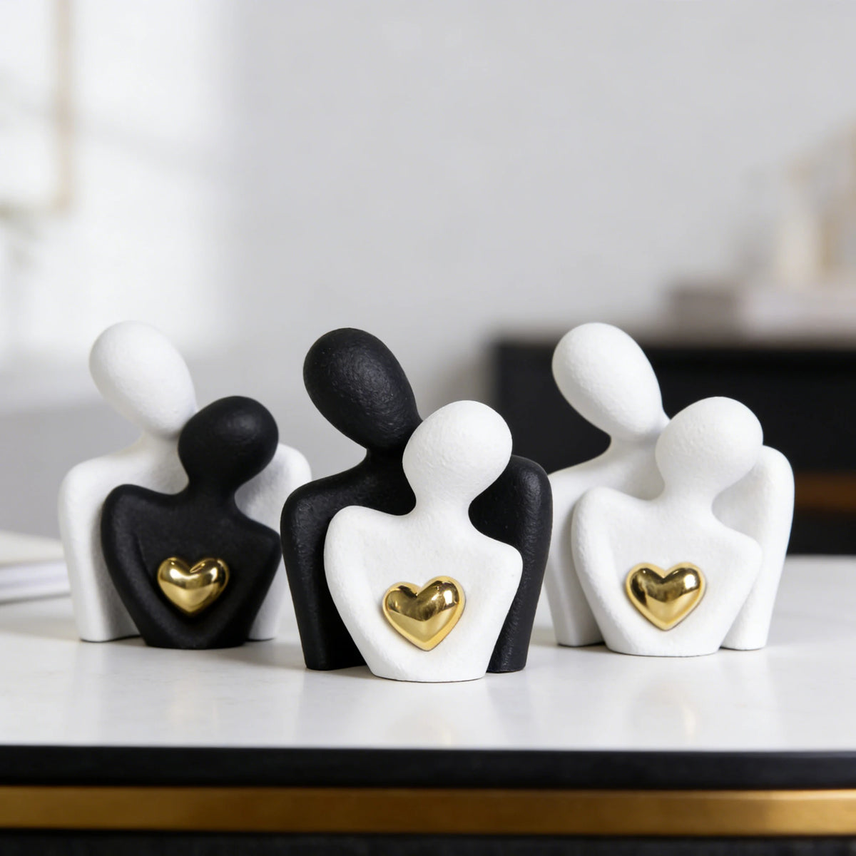 Couple Hugging Heart Sculpture, Modern Resin Love Figurine