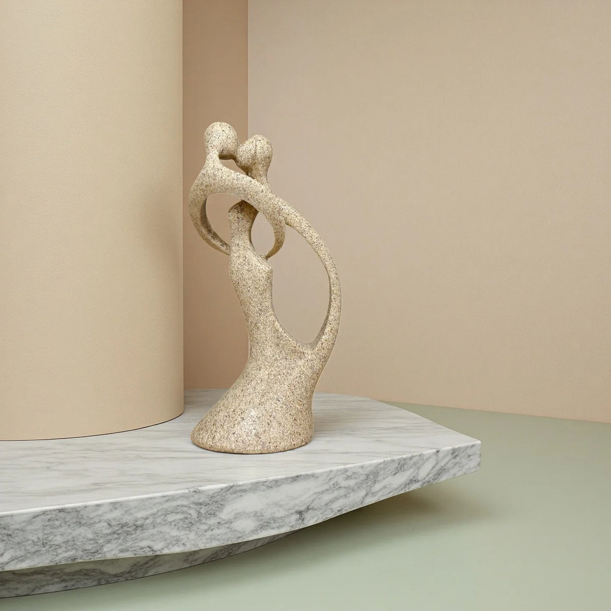 Kissing Couple Statue, Sandstone-Look Art Deco Sculpture Decor