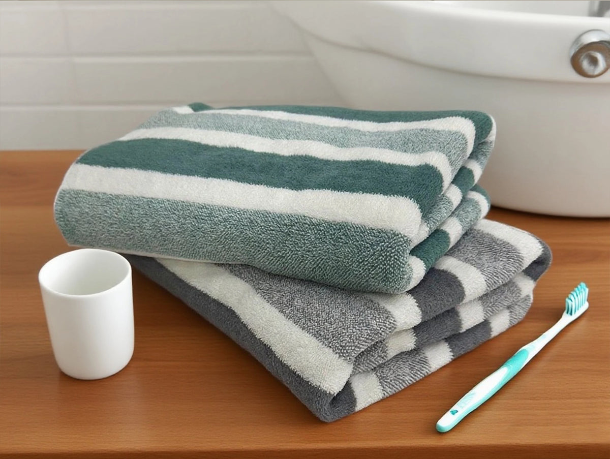 Striped Bath Towel, Quick Dry Lint-Free Towel, 70 x 130 cm