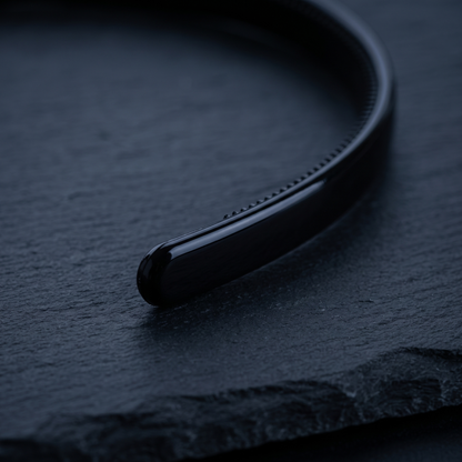 Close-up of the headband finish